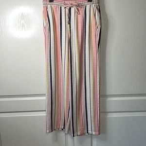 Old Navy draw string wide, leg woman’s linen, rayon mix, multicolored pants. S.